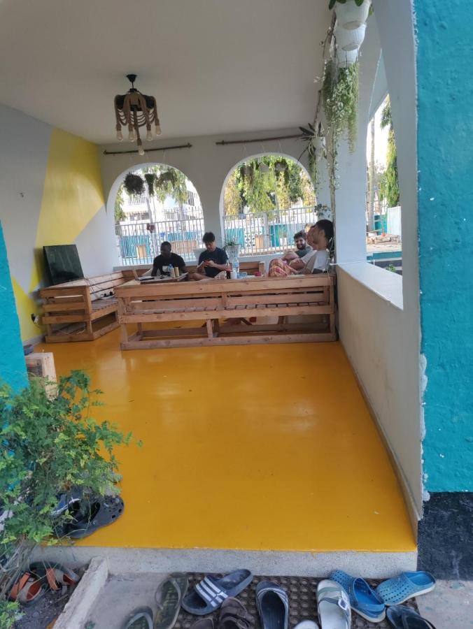 Gallivanters Hostel Дар-эс-Саламе Экстерьер фото
