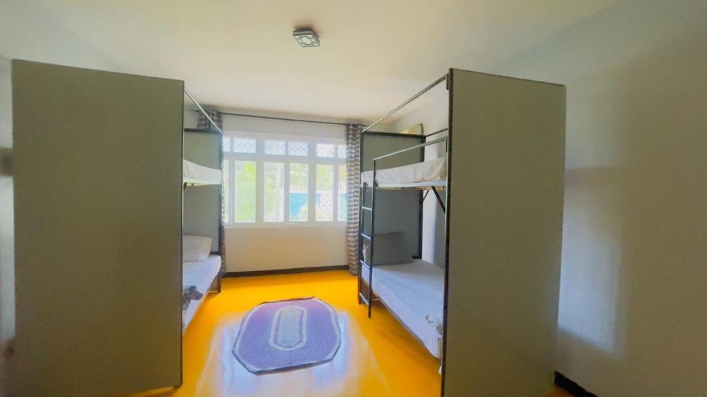 Gallivanters Hostel Дар-эс-Саламе Экстерьер фото