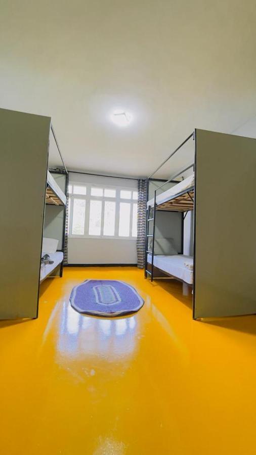 Gallivanters Hostel Дар-эс-Саламе Экстерьер фото